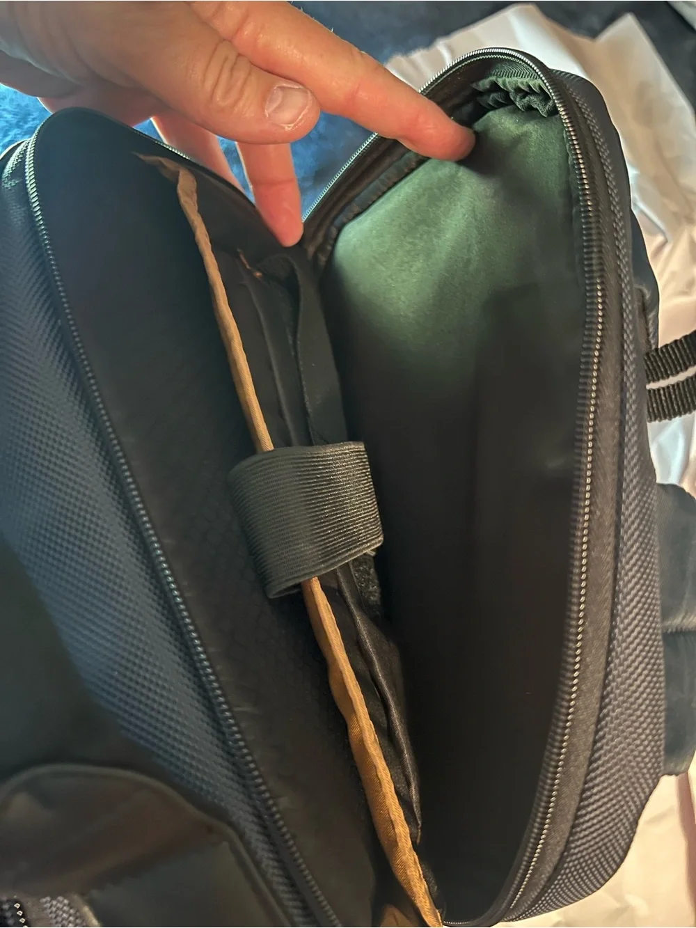 Samsonite Open Road - Navy and Black unisex Backpack with Multiple Zip Pockets